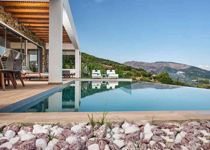 Alkyonides Plumage * Marathiás